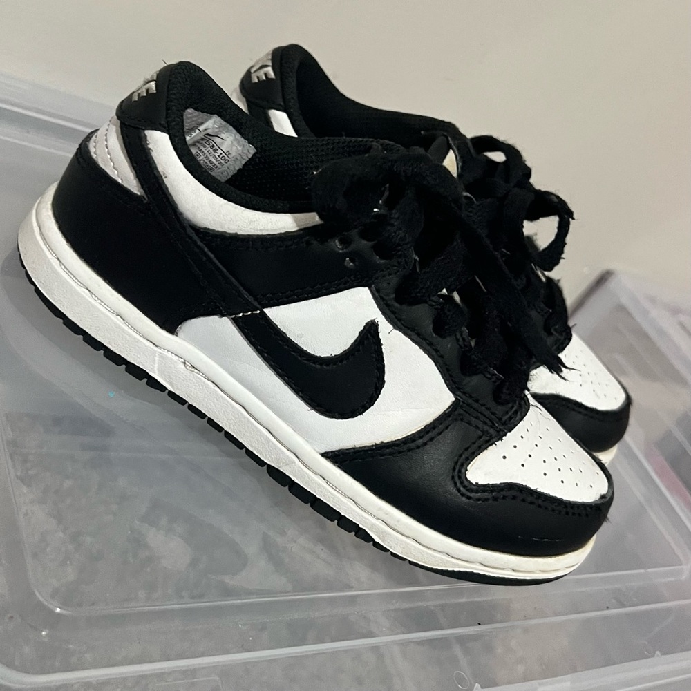 Nike Dunks Panda Low